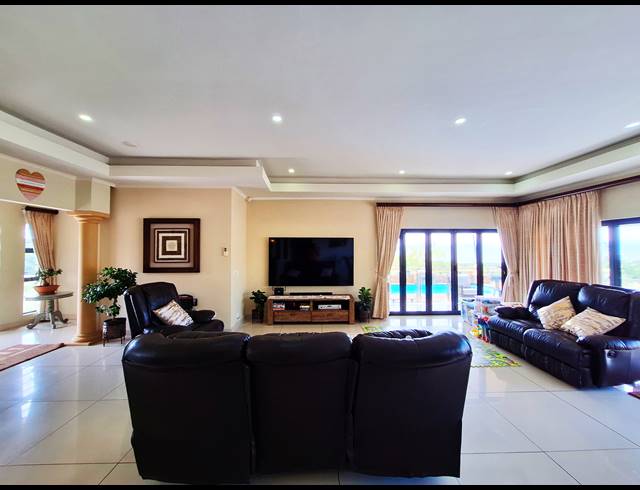 3 BEDROOM HOUSE FOR SALE IN SHELLY BEACH
